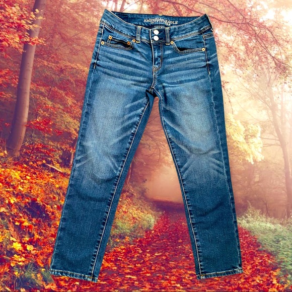 American Eagle Outfitters Denim - ✌️AEO EUC Skinny Crop Super Stretch SZ 4 Super cute wash!